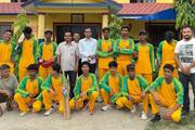 The boys cricket team of Gauri Shankar Secondary School