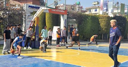 Premier Hosts Masterclass with International Basketball Mentor Nels Hawkinson