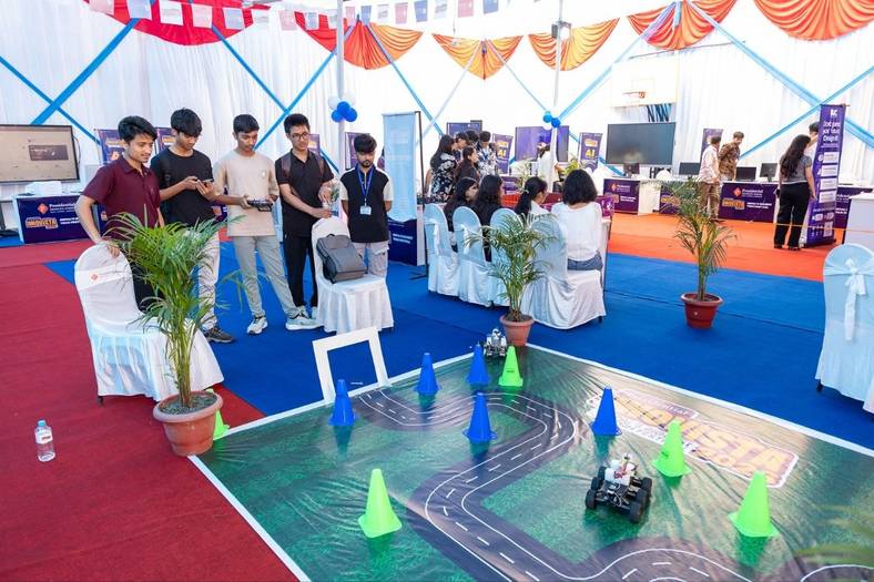 Presidential Graduate School Showcases Student Innovation at Innovista 2.0