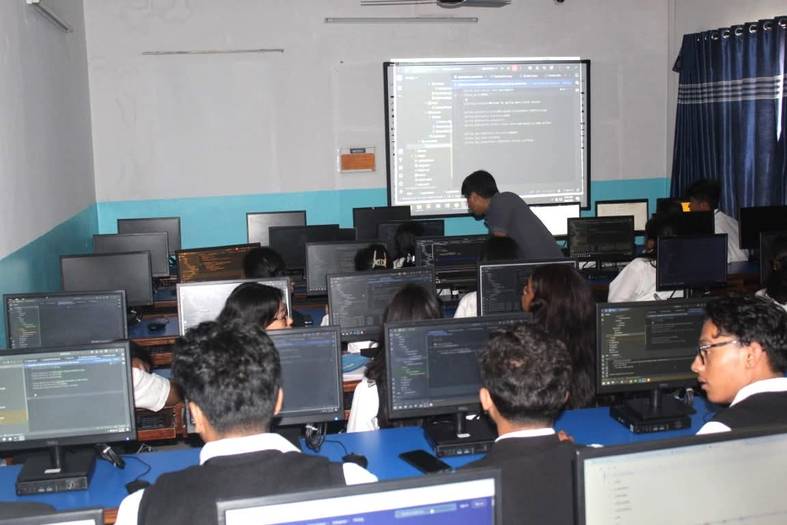 KIST College Conducts 10-Day Spring Boot Training for BITM Students